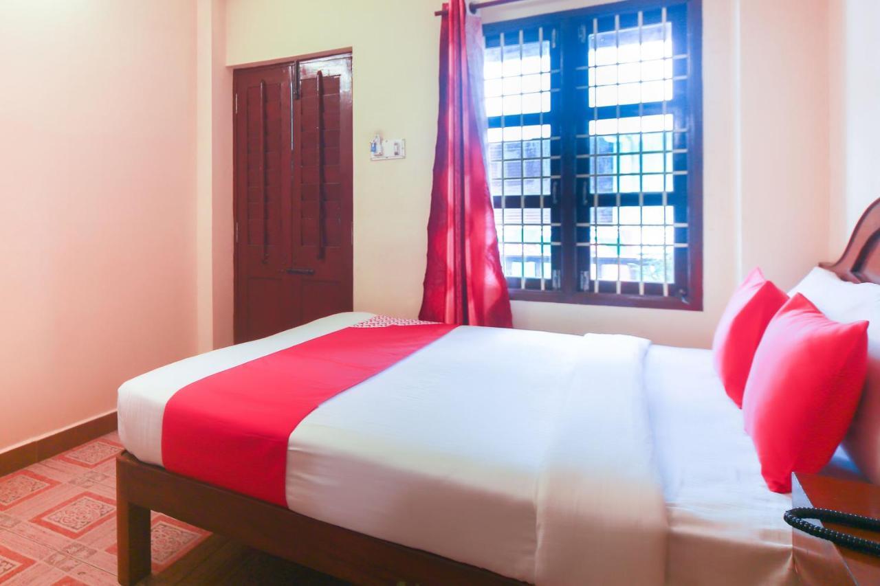Oyo 23098 Ushama Heritage Guest House Pondicherry Exteriör bild